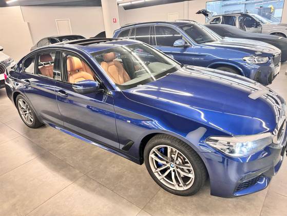 BMW 530i 2.0 16V TURBO GASOLINA M SPORT AUTOMÁTICO BMW 530i 2.0 16V TURBO GASOLINA M SPORT AUTOMÁTICO
